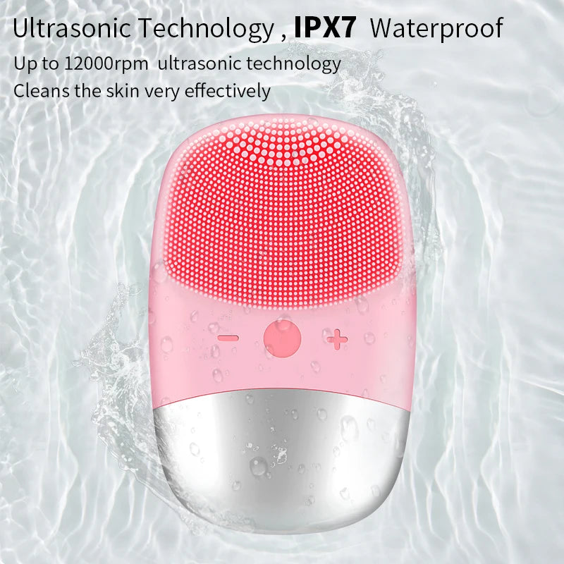 Face cleansing and massage scrubber