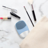 Face cleansing and massage scrubber